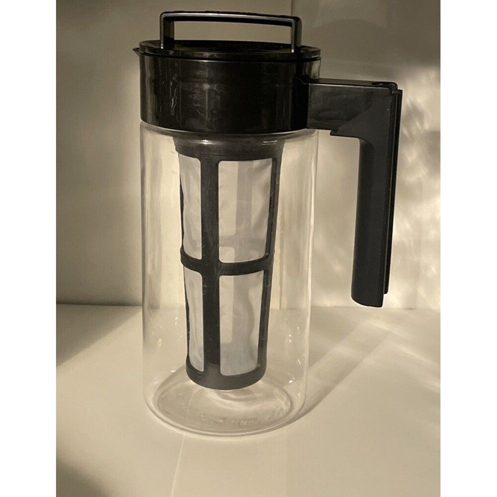 Takeya Cold Brew Patented Coffee Maker 1 Quart - Black
